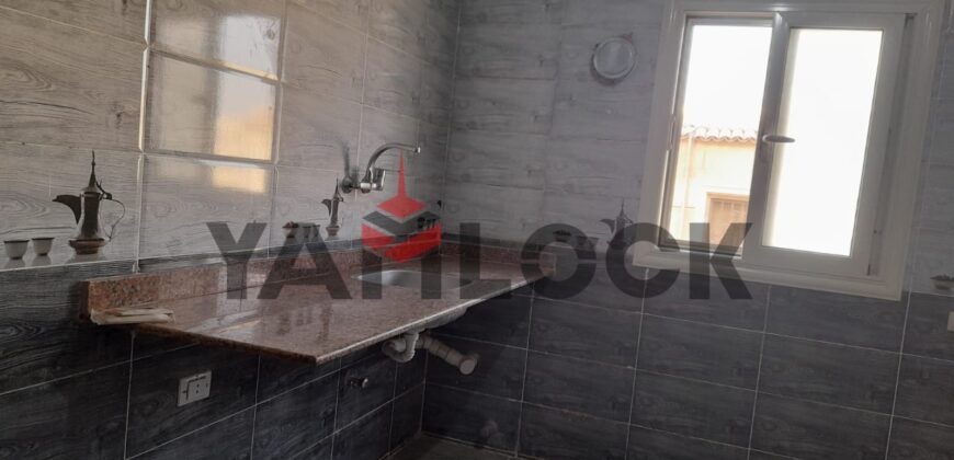 Apartment inside a villa for rent in Al Banafseg 6, Villa 81