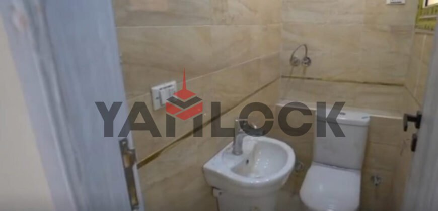شقة للبيع فى المنطقة الاولى مدينة نصر بجوار نادى المقاولون