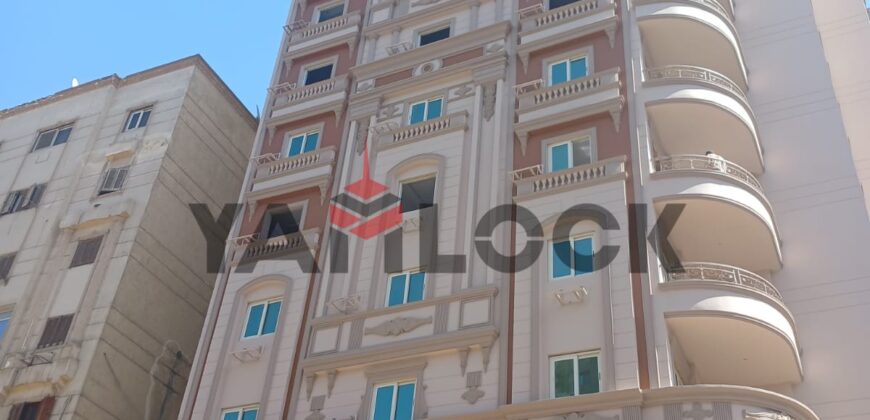 شقة 170 م² للبيع نصف تشطيب – إطلالة شارع جانبي في مدينة نصر – القاهرة