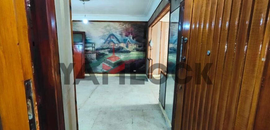 شقة 200 م² للبيع في جمال عبد الناصر متفرع من خليل حمادة – اسكندرية