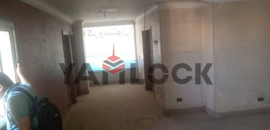 للبيع شقة 165م في قلب رمسيس – موقع نادر , 9 شارع التعاون – خلف قسم الأزبكية – أمام التوحيد والنور