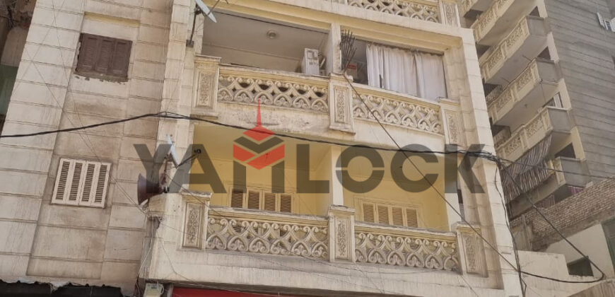 شقة 135 م² للبيع في شارع الملك حفني مقابل مترو اسكندريه المندره