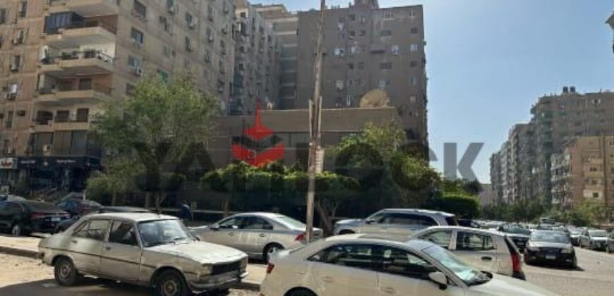 مبنى سكني دورين 650 م² للبيع في ش محمد المقريف متفرع من ابو داود الظاهري – مدينة نصر