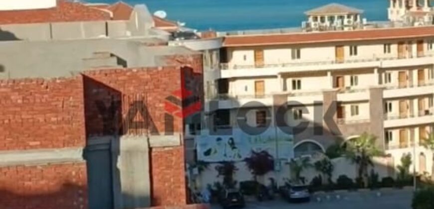 شقة 200 م² للبيع في الأحياء امام الفيروز ش فندق رويال – الغردقة