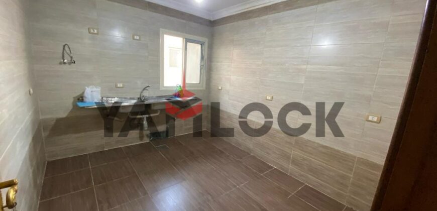 شقة 200 م² للبيع في اسكان الجامعة الاميريكية منطقة 51 – القاهرة الجديدة