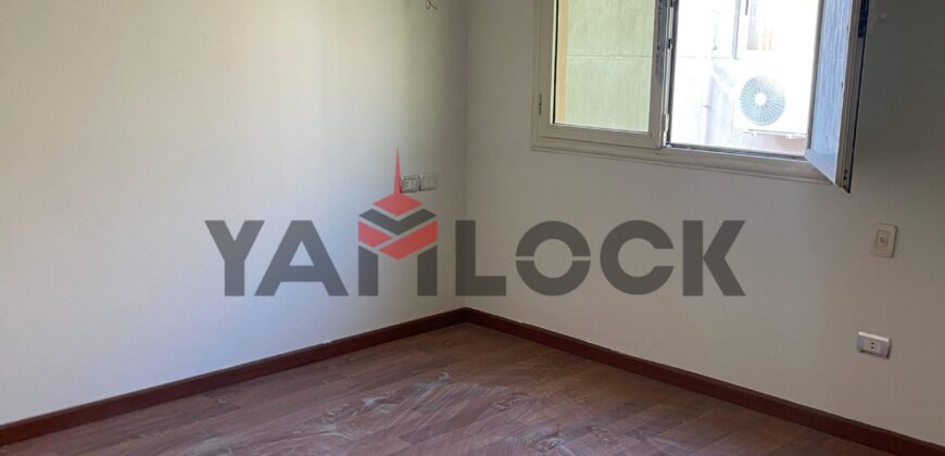 شقة 200 م² للبيع في اسكان الجامعة الاميريكية منطقة 51 – القاهرة الجديدة