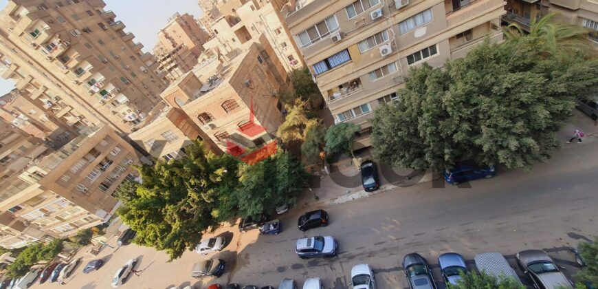 شقة 115 م² للبيع في الحى السابع شارع محمد فريد ابو حديد