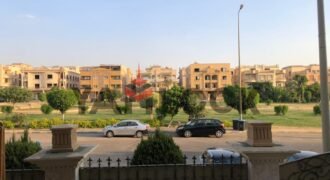 دوبلكس 400 م² للايجار في الياسمين 8 – التجمع الاول