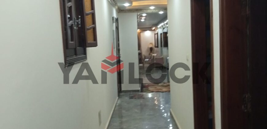 شقة 250 م² للبيع في الحي الحادي عشر – 6 أكتوبر