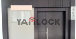 مكتب 148 م² للايجار متفرع من التسعين الجنوبي بجوار مول سنترو