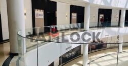 مكتب 148 م² للايجار متفرع من التسعين الجنوبي بجوار مول سنترو