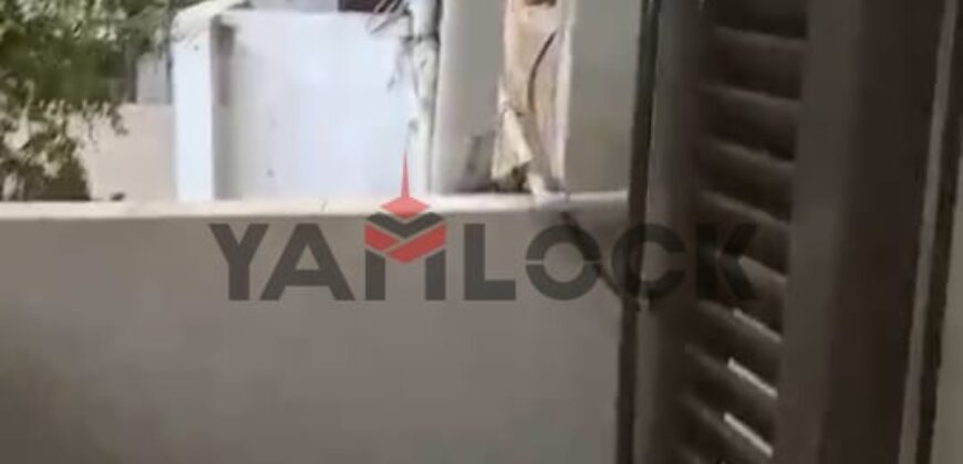 شقة 90 م² للبيع في الحي السادس امام نادي الشرطة