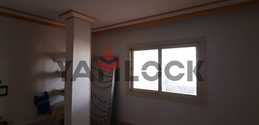 شقه للبيع فى البنفسيج ٥ فى التجمع الاول