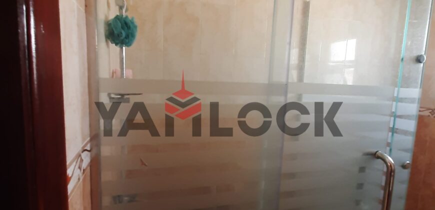 شقه للبيع فى البنفسيج ٥ فى التجمع الاول