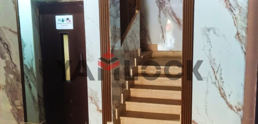 شقه للبيع فى البنفسيج ٥ فى التجمع الاول