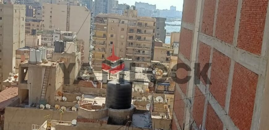 شقة 130 م² للبيع في شارع محمد عوض جبريل الميامي متفرع من خالد بن الوليد