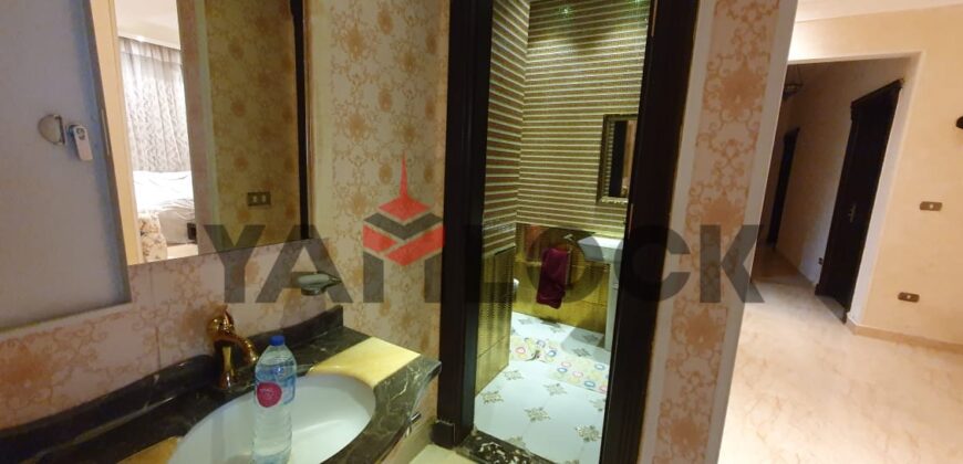 شقة 240 م² للبيع في البنفسج 3