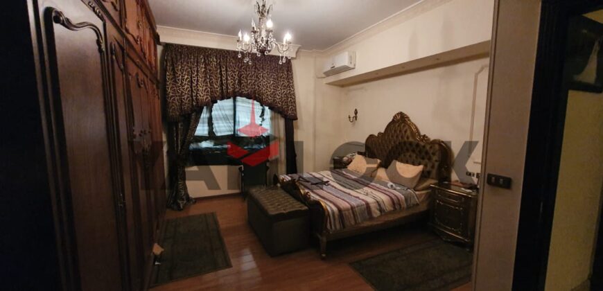 شقة 240 م² للبيع في البنفسج 3