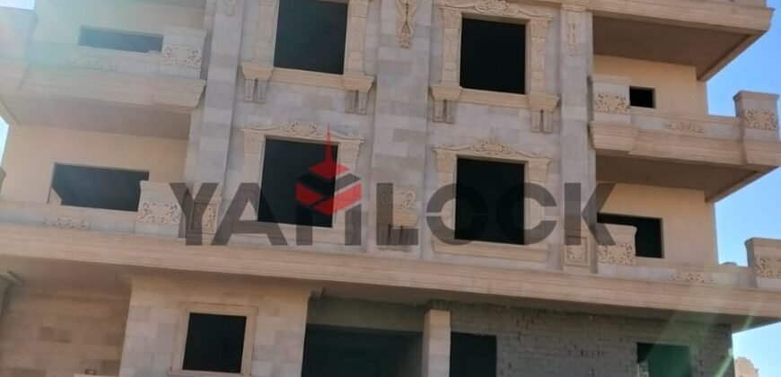 شقة 275 م² للبيع في شارع جمال عبد الناصر -القاهرة الجديدة