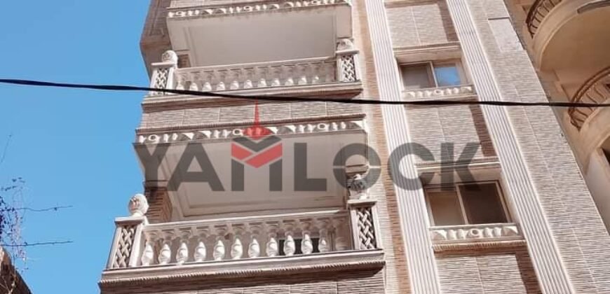 مبنى سكني 210 م² للبيع في العجمي بيانكي شارع 11 – الاسكندرية