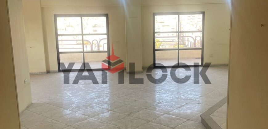 شقة 300 م² للبيع في شارع حسن مأمون بالقرب من النادي الأهلي – مدينة نصر