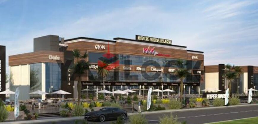 مكتب اداري 39 م² للبيع في مول كمبوند روك فيرا التجمع الخامس شارع روك فيرا من شارع التسعين الجنوبي