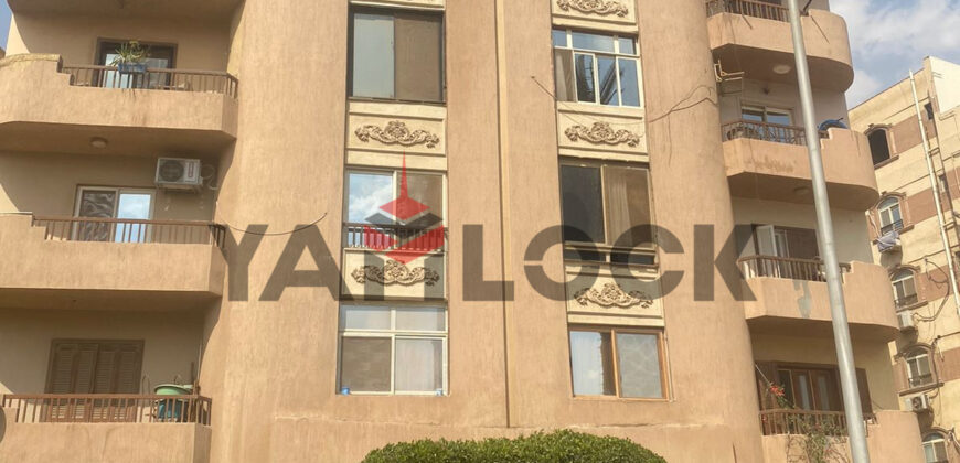 شقة 155 م² للبيع بالتجمع الخامس بمنطقة النرجس عمارات علي محور جمال عبد الناصر