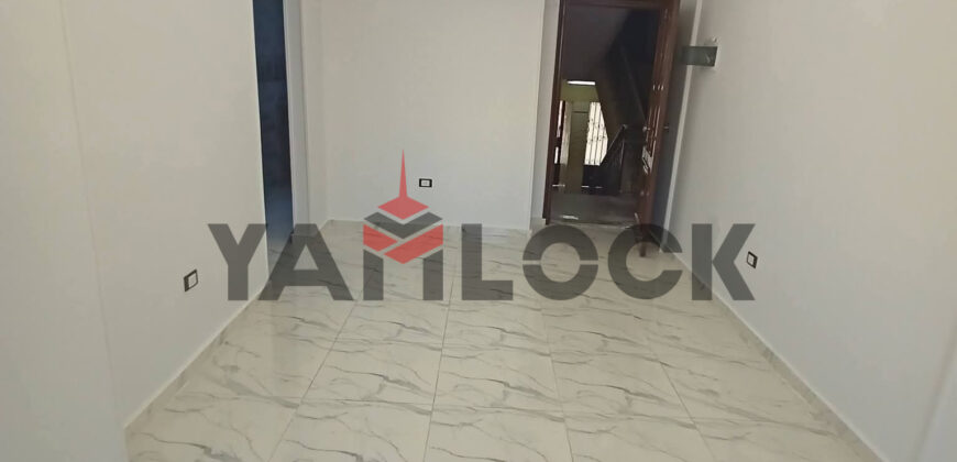 شقة 90 م² للبيع بعمارات نقابات الحى الثامن بالعبور أمام مدرسة علي ابن ابى طالب