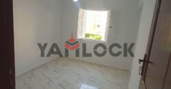 شقة 90 م² للبيع بعمارات نقابات الحى الثامن بالعبور أمام مدرسة علي ابن ابى طالب