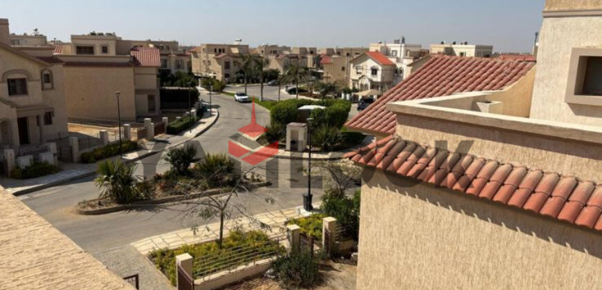 فيلا – تاون هاوس 211 م² للبيع في شارع طلعت مصطفي G23 – مدينتي