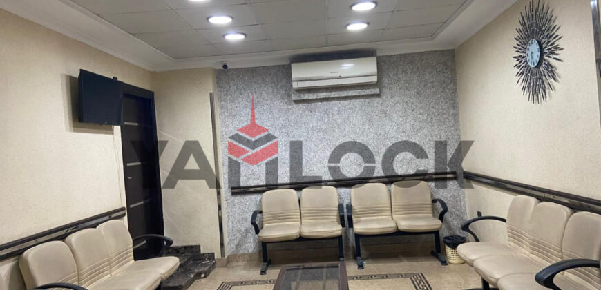عيادة 142 م² للإيجار في شارع شبرا