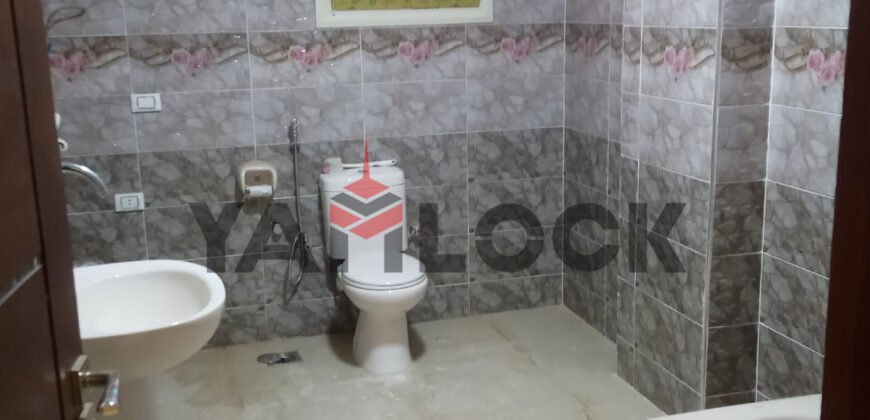 شقة 175 م² للبيع علي شارع رئيسي في حدائق الاهرام منطقة ل