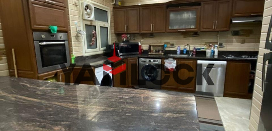 شقة 230 م² للبيع في شارع التسعين الشمالي – التجمع الاول