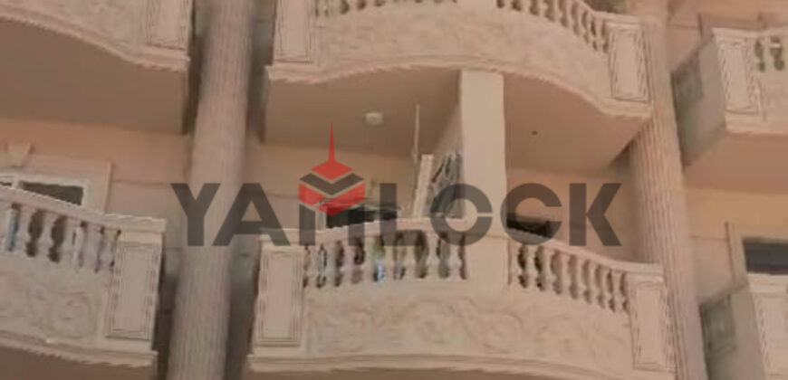 بيزمنت 220 م² للبيع بالحي الثالث العبور