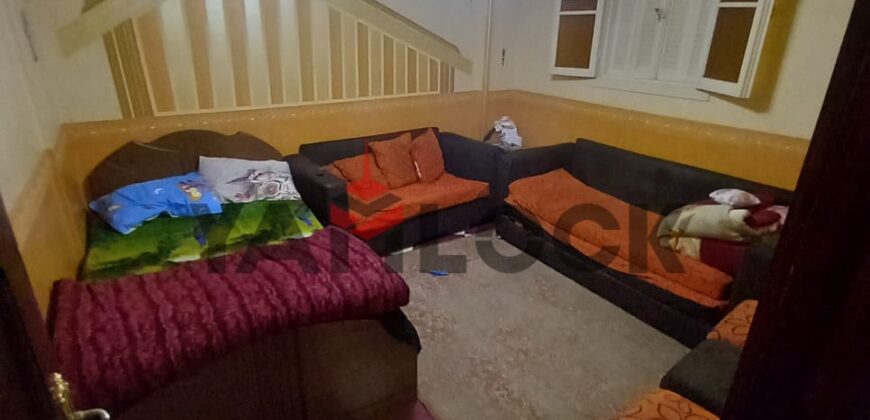 شقتين مفتوحين علي بعض 180 م² للبيع في شارع عثمان محرم – الاسكندرية