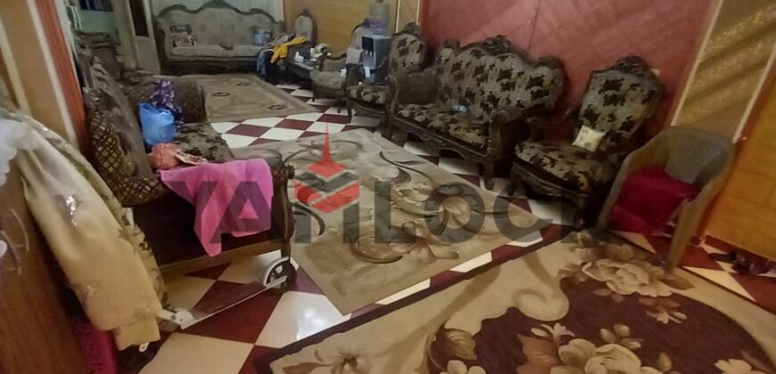 شقتين مفتوحين علي بعض 180 م² للبيع في شارع عثمان محرم – الاسكندرية