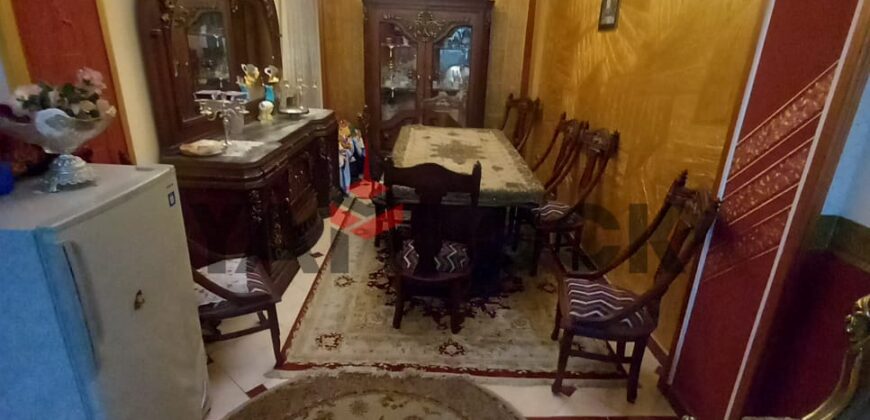 شقتين مفتوحين علي بعض 180 م² للبيع في شارع عثمان محرم – الاسكندرية