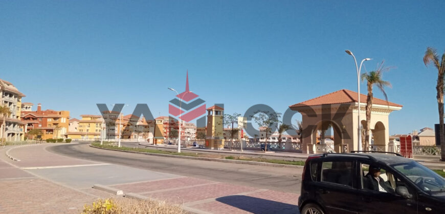 محل تجاري 25 م² للبيع في بورتو شرم