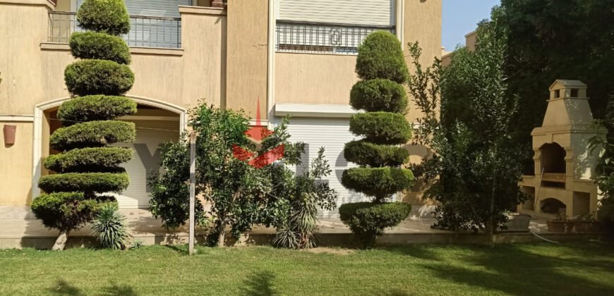 فيلا – مستقلة 370 م² للبيع بكمبوند Stone Residence التجمع الخامس