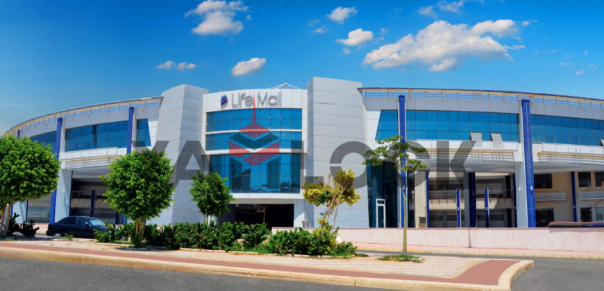 محل تجاري 87 م² للبيع في لايف مول – القاهرة الجديدة