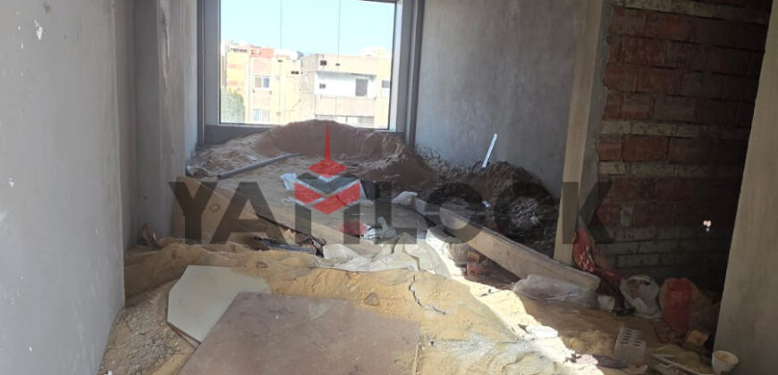 مكتب اداري 48 م² للبيع مدينة العبور الحي الاول بمول اصول