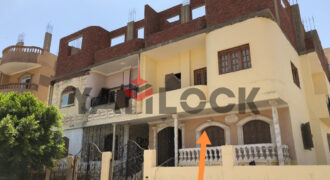 مبنى سكني 240 م² للبيع في الحي التاني على شارع الشعراوي الرئيسي – العبور