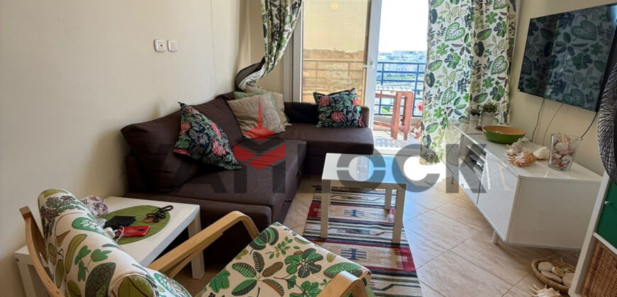 شقة 75 م² للبيع بدون عفش في القرية ريماس الكيلو ٧٨ – الساحل الشمالي