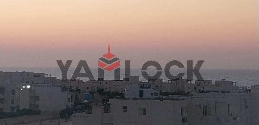 شقة 75 م² للبيع بدون عفش في القرية ريماس الكيلو ٧٨ – الساحل الشمالي