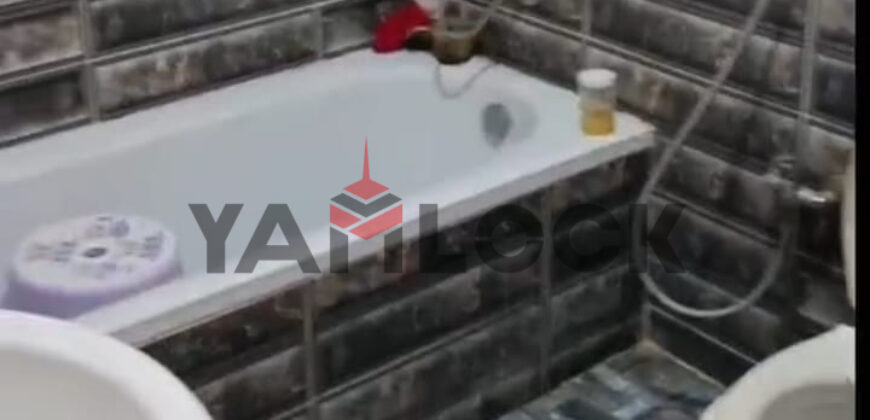 شقة 200 م² للبيع في شارع العزيز بالله جسر السويس