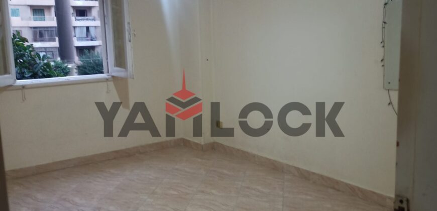 شقة 136 م²في الحى الثامن بمدينة نصر