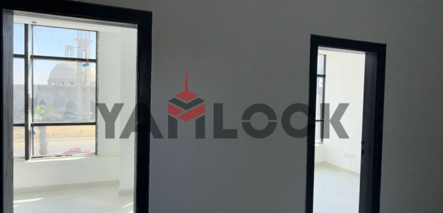 عيادة 50 م² للايجار تشطيب سوبر لوكس – إطلالة شارع الرئيسي في القاهرة الجديدة – القاهرة