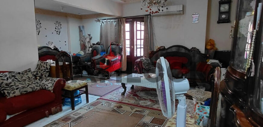 شقة 120 م² للبيع في المقطم الهضبة الوسطى الحى الخامس شارع الدكتورة نهله المحلاوي