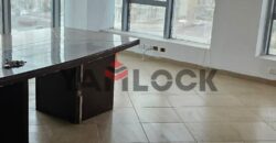 محل تجاري 330 م² للايجار في شارع 90 الشمالي