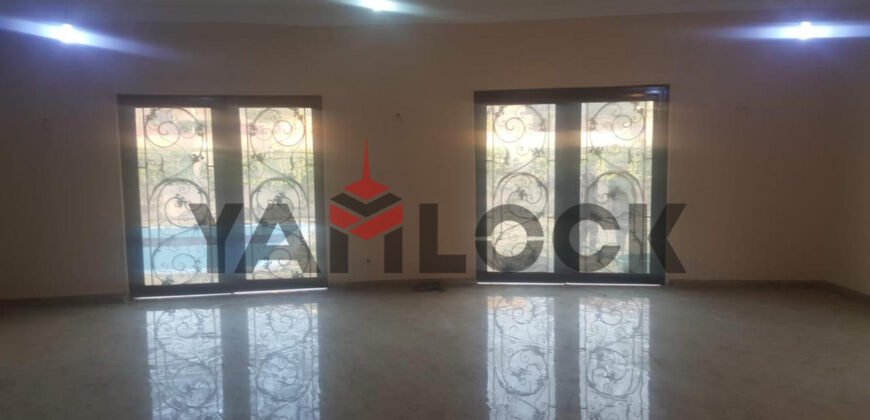 Standalone villa a 400 m² in Maxim residence Sherouk City- behind the British University